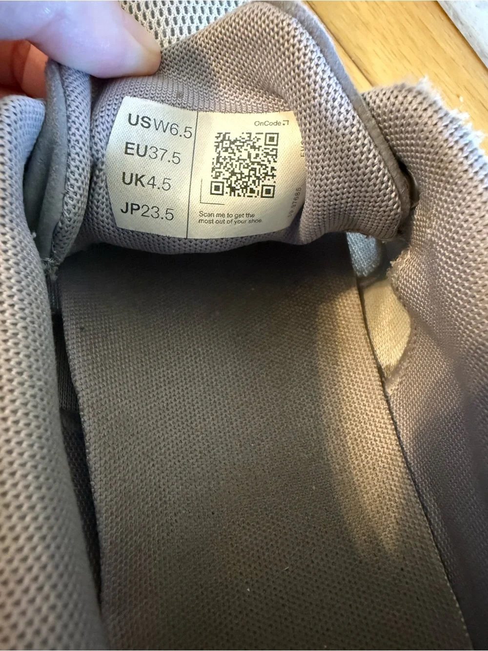 On Running Cloudlight Running Shoes in Light Gray